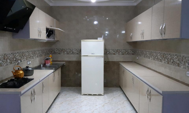 اجاره آپارتمان یک خوابه فراز طبقه همکف