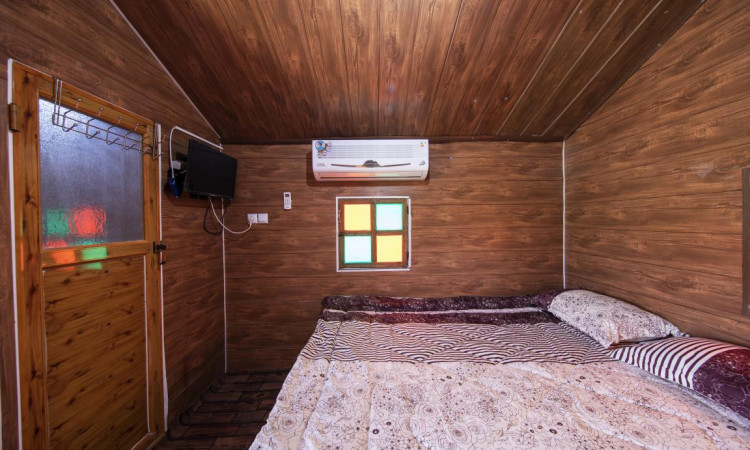 کلبه آرامش با استخر سانسی