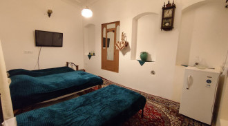 حجز السيدة تاج نوشاباد (جينا) الإقامة المزدهرة