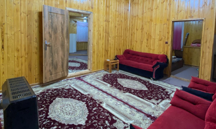 رزرو کلبه جنگلی نزدیک‌ ییلاقات و آبشار
