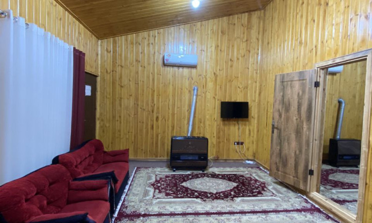 رزرو کلبه جنگلی نزدیک‌ ییلاقات و آبشار