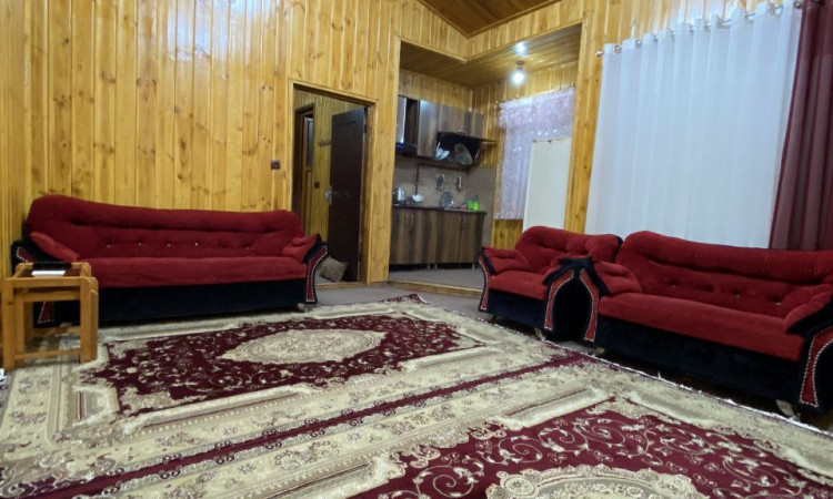 رزرو کلبه جنگلی نزدیک‌ ییلاقات و آبشار
