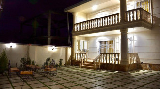 ویلا پرواز با استخر سرپوشیده