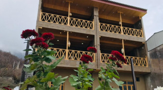 اقامتگاه بومگردی اخران(تابستان)