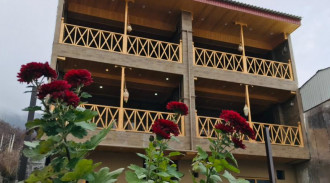 اقامتگاه بومگردی اخران(زمستان)