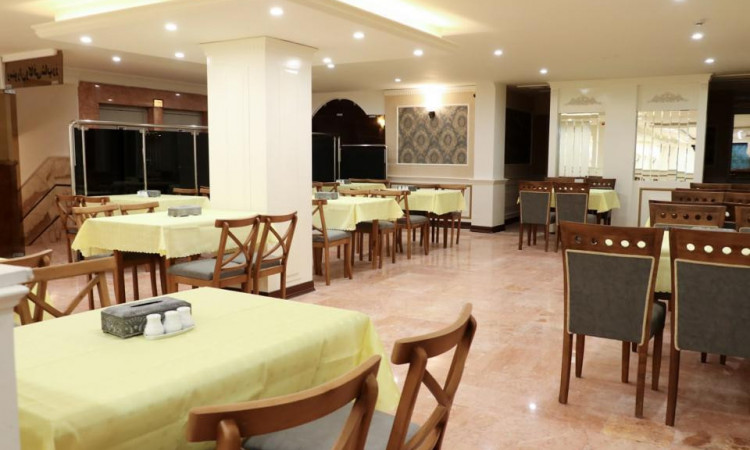 فندق شيراز (غرفة نوم واحدة - 5 أسرة)