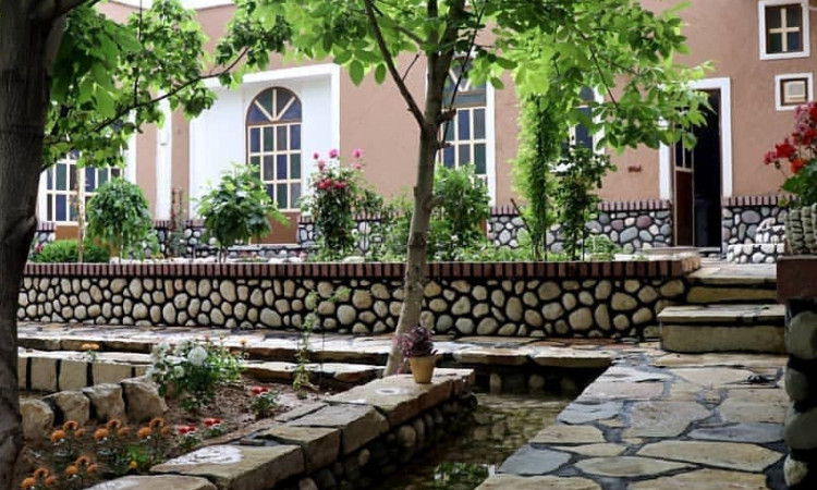رزرو بوم گردی شاردو