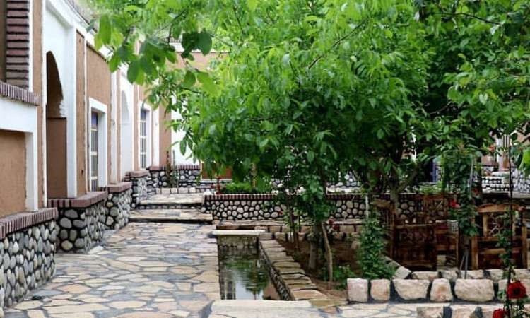 رزرو بوم گردی شاردو