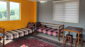 اجاره پنت هاوس در طبقه چهارم با حیاط خلوت