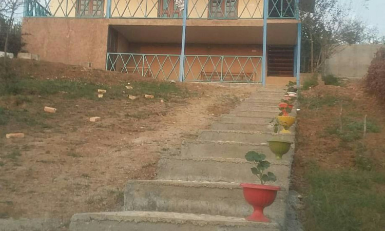 رزرو بوم گردی ونوشه - ساختمان یادگار پدر