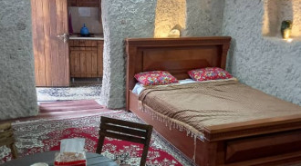 رزرو بوم گردی صخره ای سهند کندوان 4