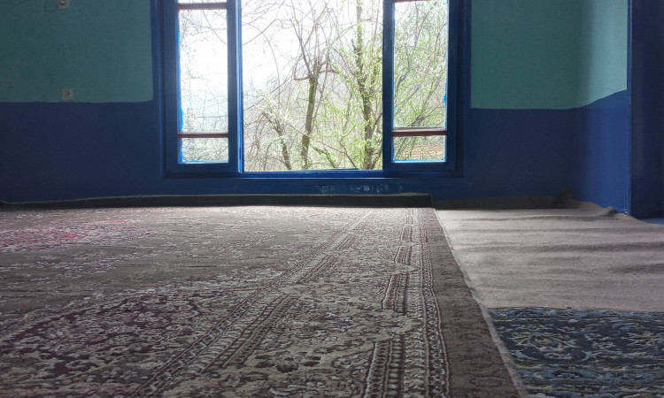 رزرو بوم گردی اکبر بابا