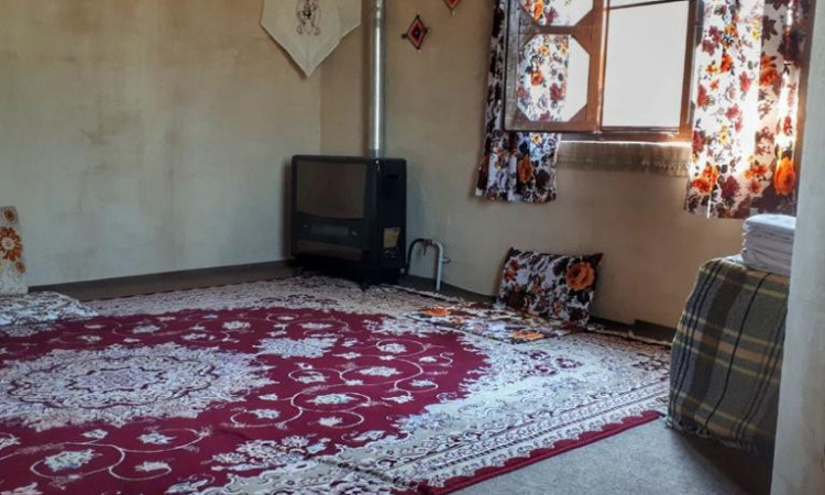 اجاره بوم گردی افضل روآر(اتاق بالا کِلِسی)
