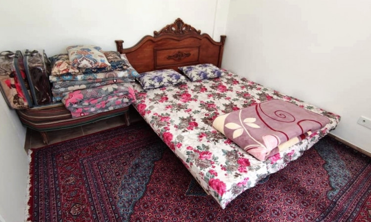 رزرو بوم گردی هامپوئیل خانه مهر