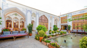 حجز فندق اصفهان التقليدي (غرفة 5 غرف)