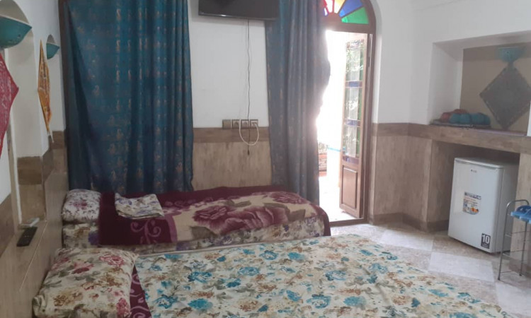 بوم گردی تشکر (اتاق 25 متری)