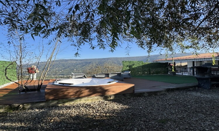 ویلا جنگلی جکوزی روباز با ویو دریا و جنگل