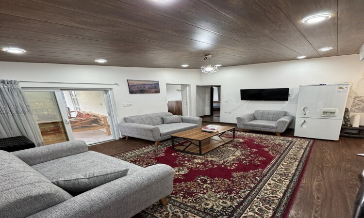 ویلا جنگلی جکوزی روباز با ویو دریا و جنگل