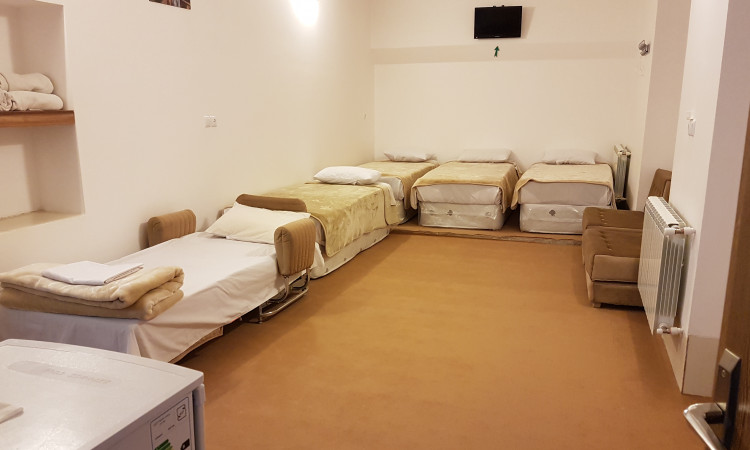 رزرو هتل سنتی جنگل (اتاق پنج تخته)
