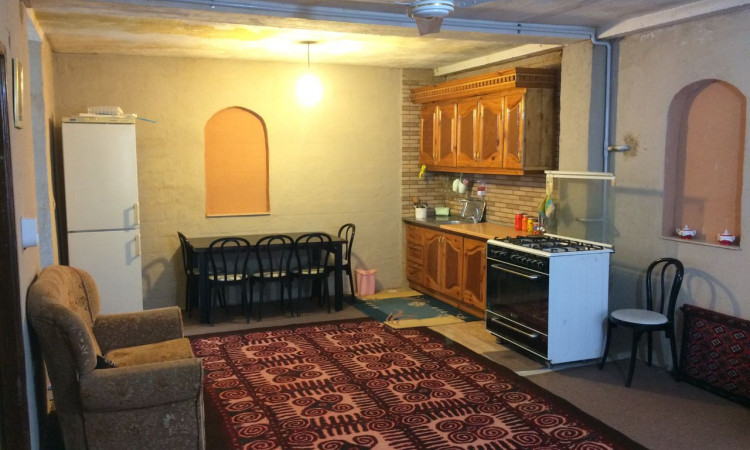 بومگردی شوکا اتاق دو خواب
