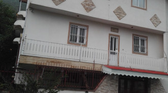 اجاره ویلای نیمه دربست