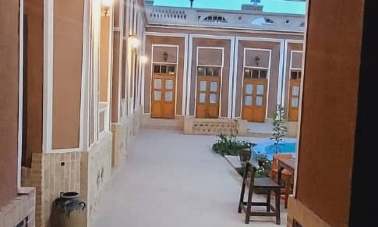 بوتیک هتل آلما اتاق سه تخته