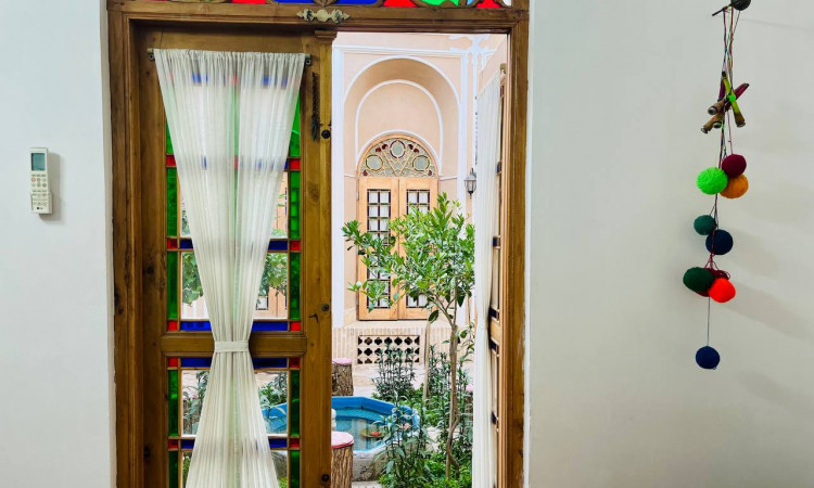 رزرو بوم گردی نارنجستان اتاق ترنج