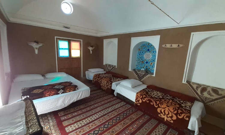 رزرو هتل سنتی انار اتاق سلطانی