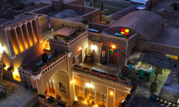 رزرو هتل سنتی انار اتاق شانار