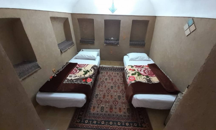 رزرو هتل سنتی انار اتاق رباب