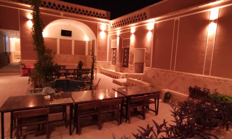 رزرو بوم گردی خوان سالار اتاق کنجه