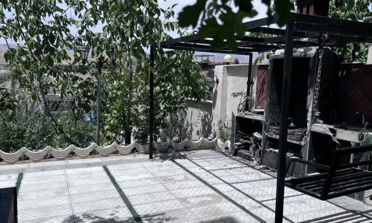 فيلا حديثة وفاخرة بالقرب من مسبح سبا مهرباد
