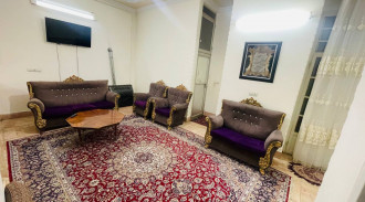 آپارتمان شماره 4 آذریزدی