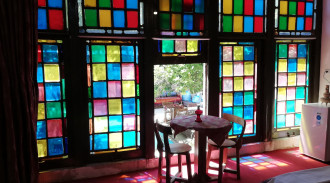 رزرو اقامتگاه بوم گردی عمارت قاجاریه (اتاق 4 نفره)