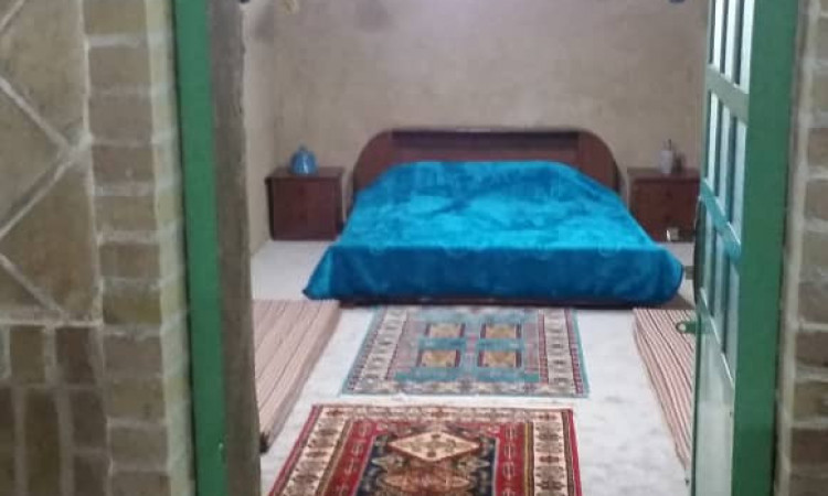 بوم گردی هرمنگان بوانات اتاق 15 متری(15متری)