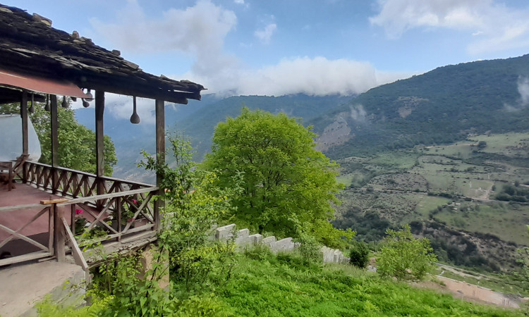 خانه روستایی چوبی جنگلی_فیلبند_روستای تیار