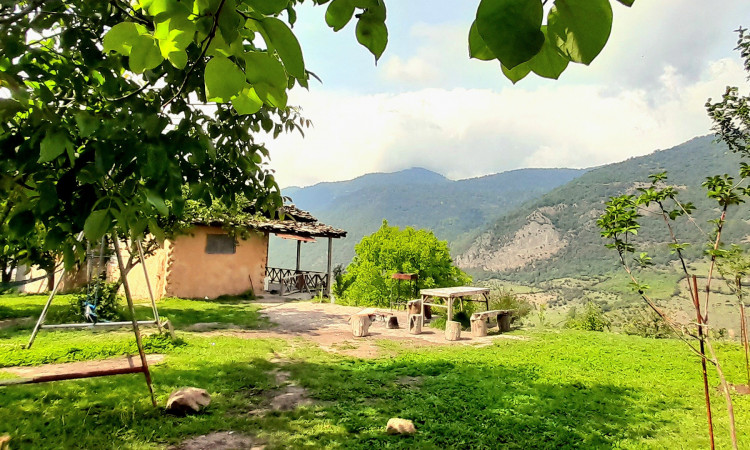 خانه روستایی چوبی جنگلی_فیلبند_روستای تیار