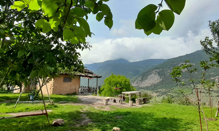 خانه روستایی چوبی جنگلی_فیلبند_روستای تیار