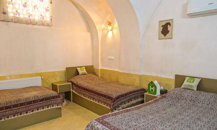 رزرو اقامتگاه سنتی خانه پارسی کاشان (سه تخته سرداب 1)