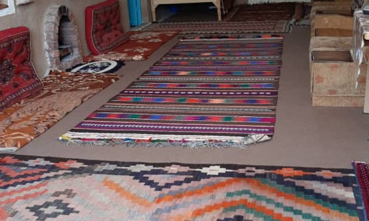رزرو بوم گردی راگه اتاق 16 متری سنتی باسقف چوبی