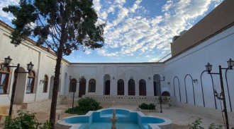 حجز سكن سياحي بيئي في قصر خلوت بأصفهان (الغرفة الثالثة)