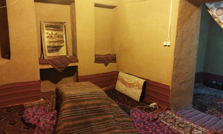 رزرو اقامتگاه سنتی سرای گینای (اتاق 1)