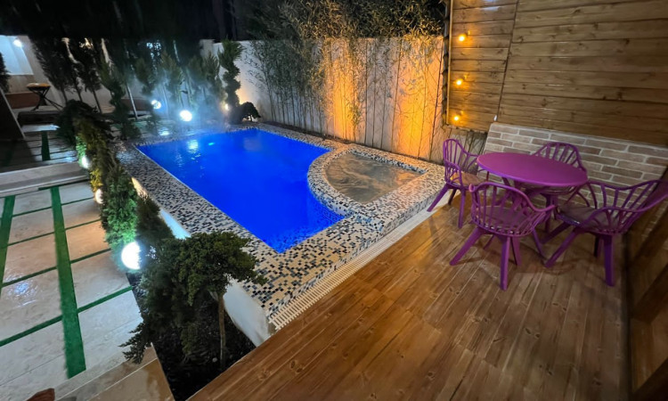 اجاره کلبه دارای استخر و جکوزی روباز