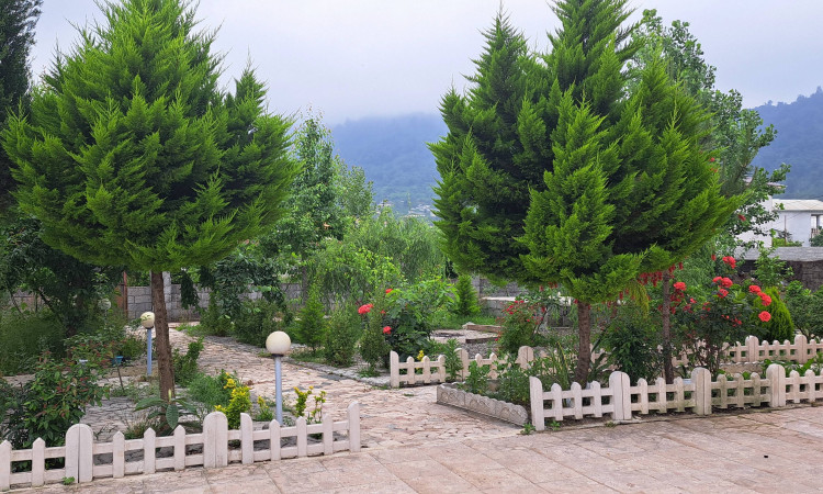 اجاره ویلا استخر اب گرم دربستی.