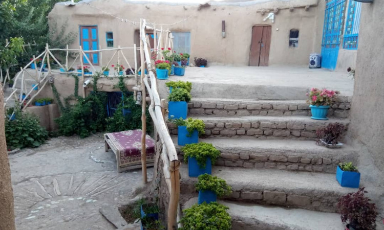 رزرو بوم گردی اتاق 5 سپیدار روستای ابر