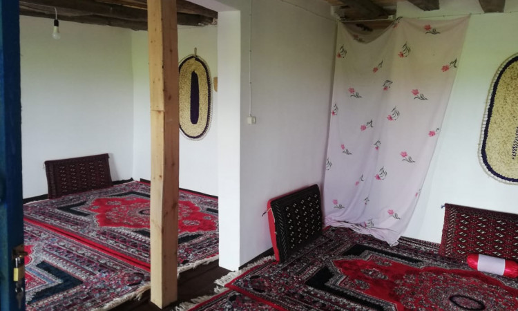 رزرو اقامتگاه هلوچین گیلان