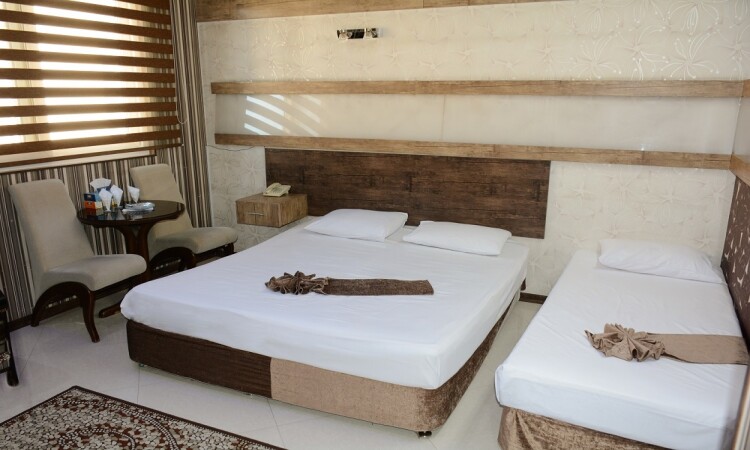 رزرو هتل گل گندم ( اتاق 3 تخته با صبحانه رایگان)