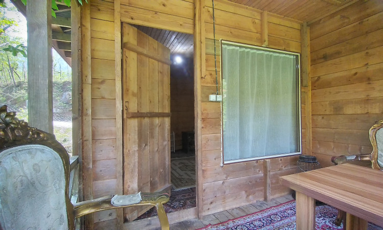 اجاره کلبه چوبی تکخوابه جنگلی ماسال