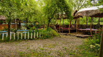 رزرو بومگردی جمشید اتاق چوبی واحد1‏