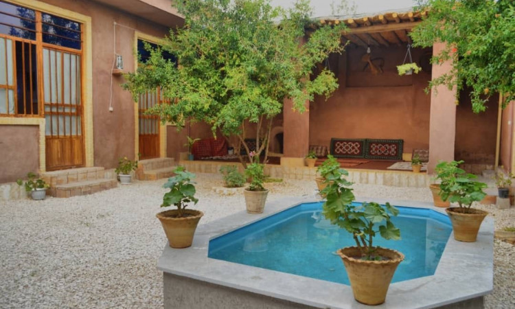 رزرو بومگردی خانه کالان(کف خواب-شاه سلطان)